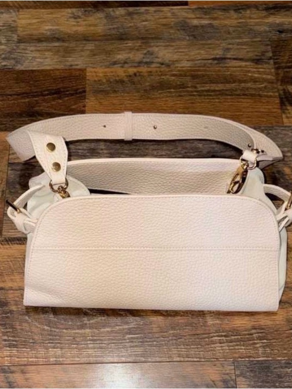 Elegant White Leather Shoulder Bag with Wide Strap